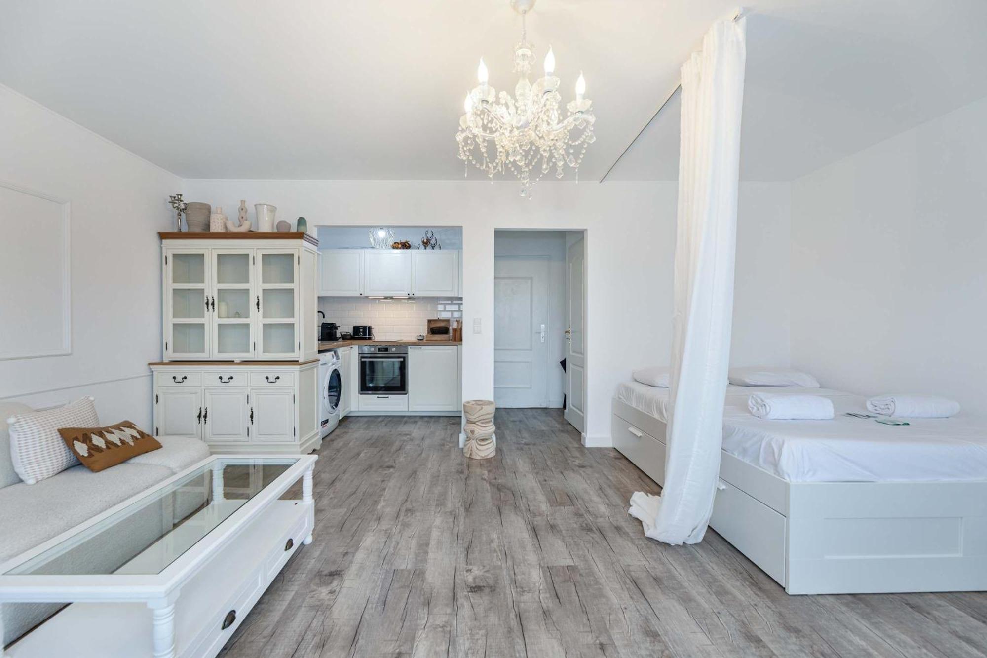 Apartment Elegant Getaway With Balcony & Charm Luxembourg