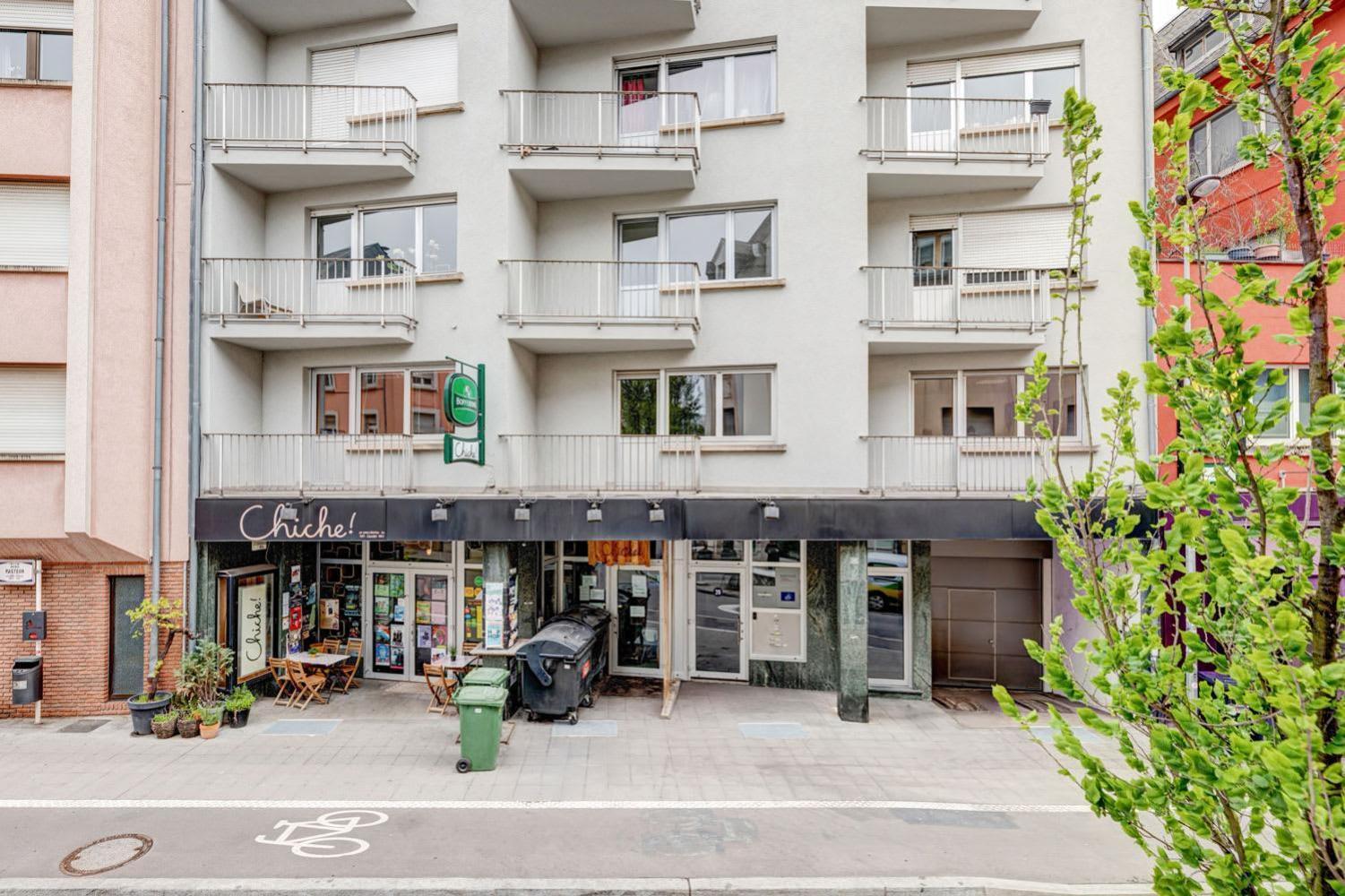 Elegant Getaway With Balcony & Charm Apartment *